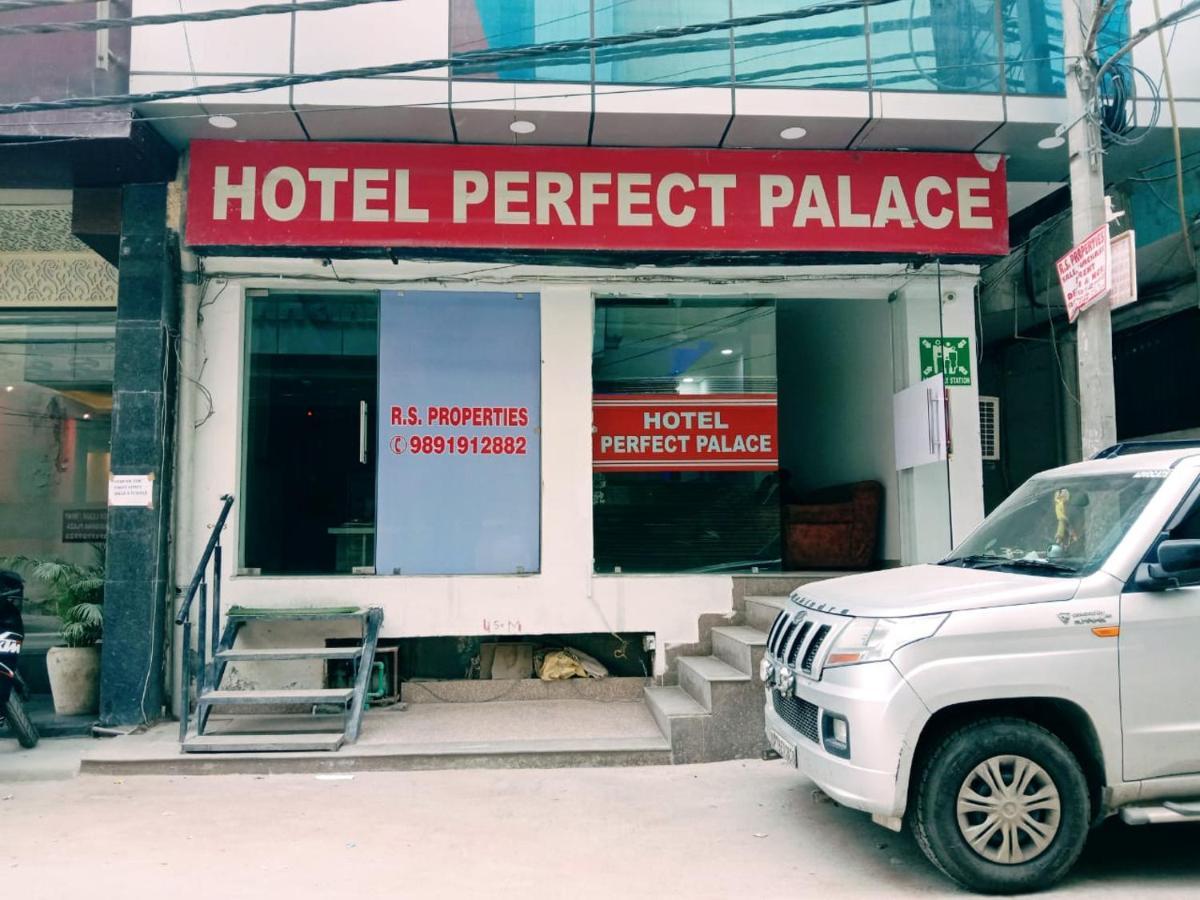 Perfect Palace Hotel New Delhi Eksteriør billede